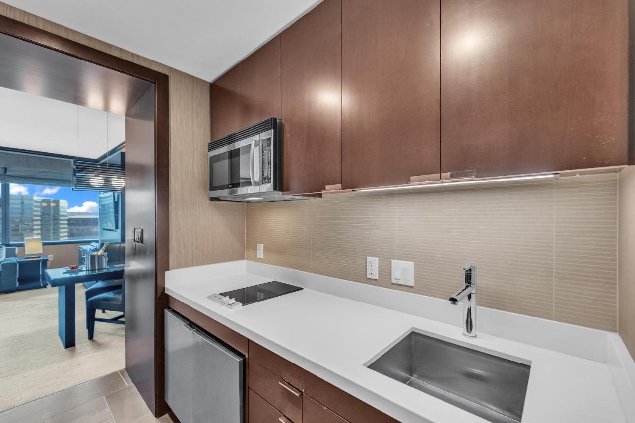 Vdara Beautiful On 22nd Flr Free Valet Parking Apart-hotel Las Vegas